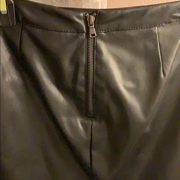 SOLD! - Picture 3 of 3